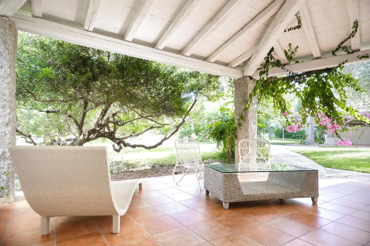 Villas Resort Wellness & Spa Castiadas 4*,